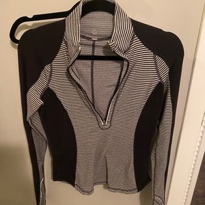 Women’s, lululemon, half zip pullover, size 10